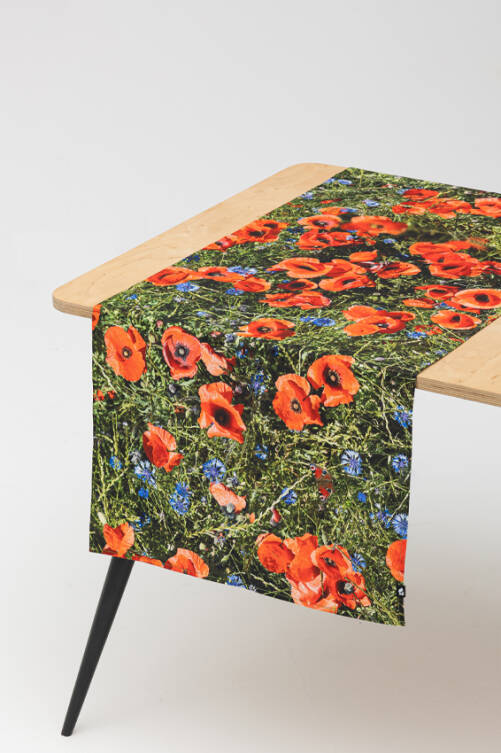 POPPIES - tablerunner