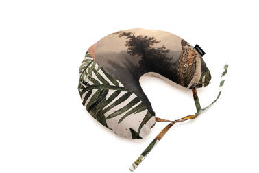 LIQUID MEMORY - travel neck pillow - 35x30 cm